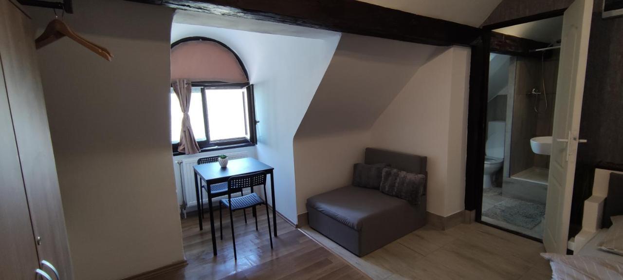 Bristol Apartments باجة المظهر الخارجي الصورة